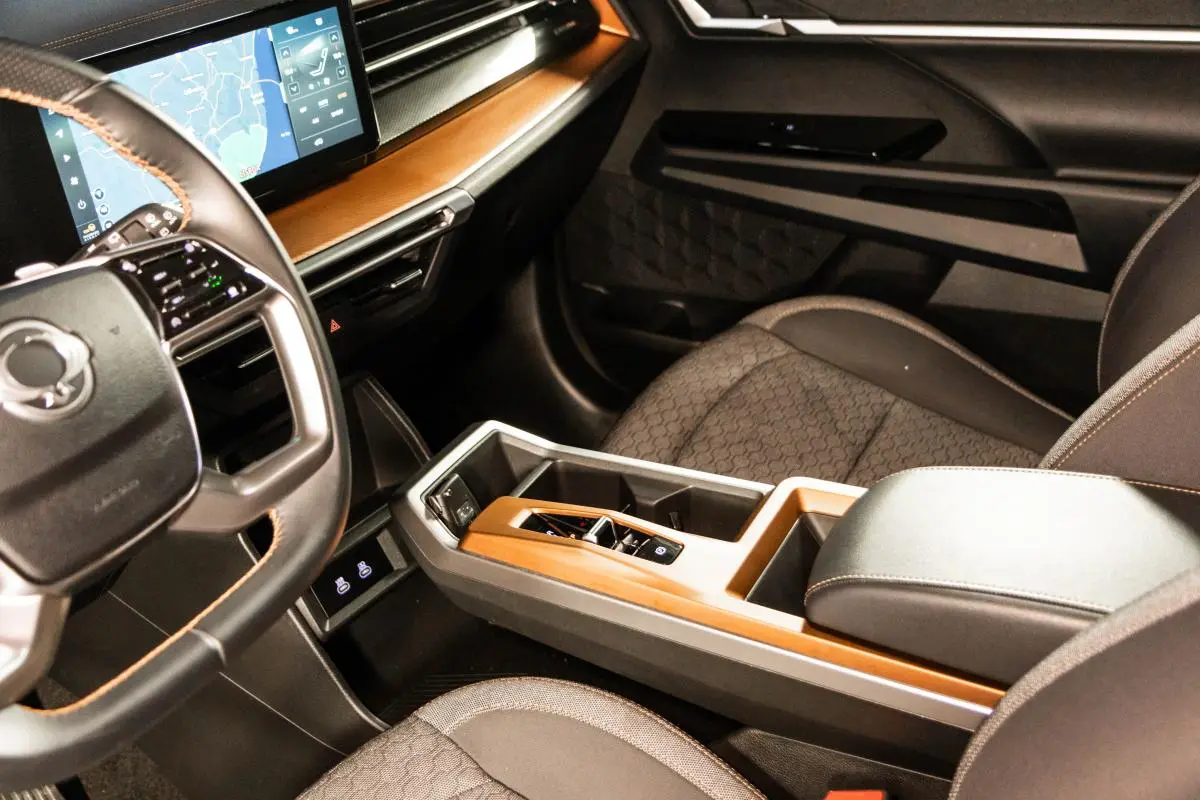 KGM Torres EVX 73.4 kWh K3 38