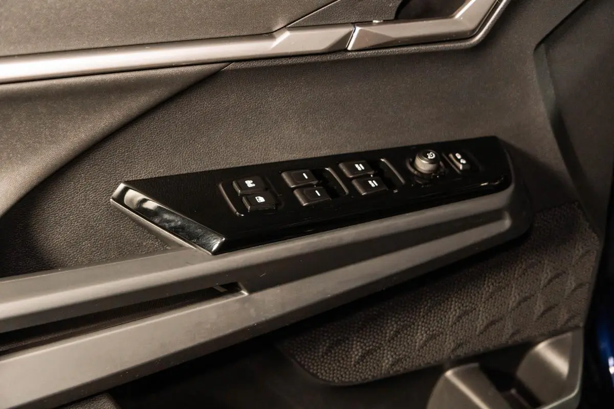 KGM Torres EVX 73.4 kWh K3 53