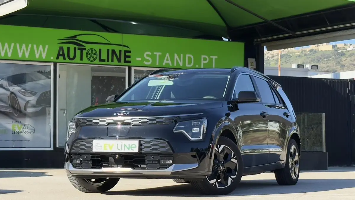 Kia Niro EV 64kWh Tech Premium Business 1
