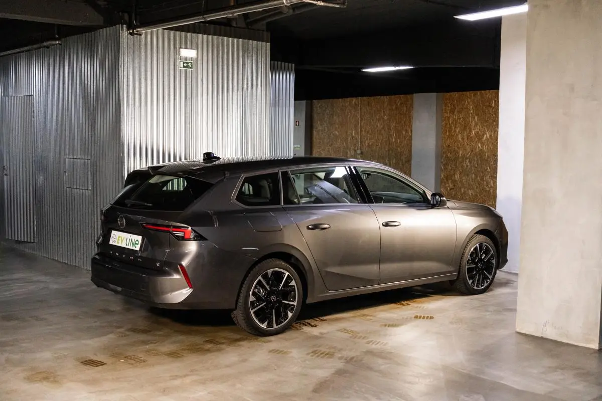 Opel Astra Sports Tourer 54 kWh Edition 8