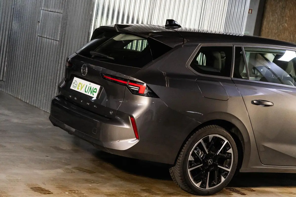 Opel Astra Sports Tourer 54 kWh Edition 11