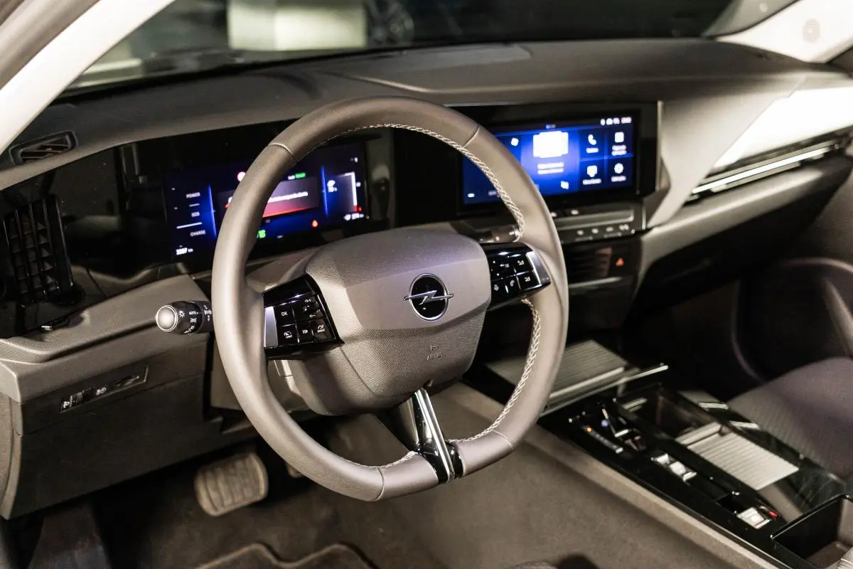 Opel Astra Sports Tourer 54 kWh Edition 16