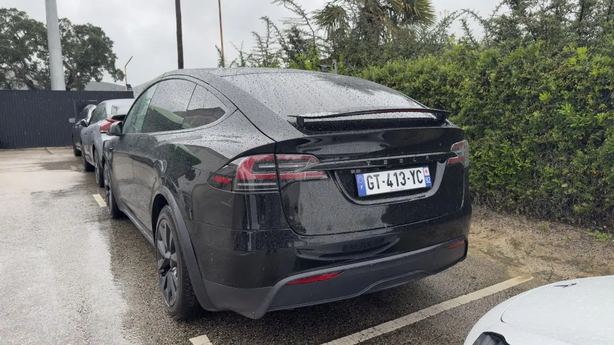 Tesla Model X Long Range AWD 4