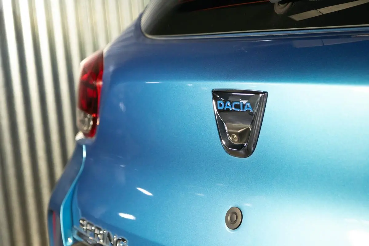 Dacia Spring Comfort 16