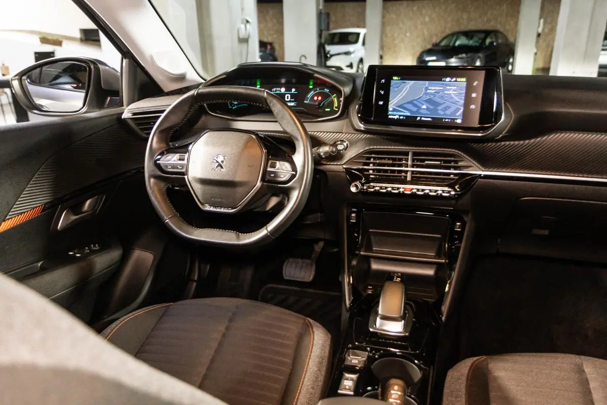 Peugeot e-208 50 kWh Active Active Business 16