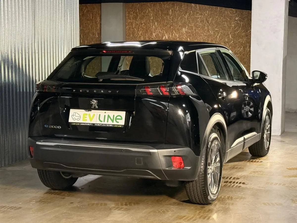 Peugeot e-2008 50 kWh Active Pack 10