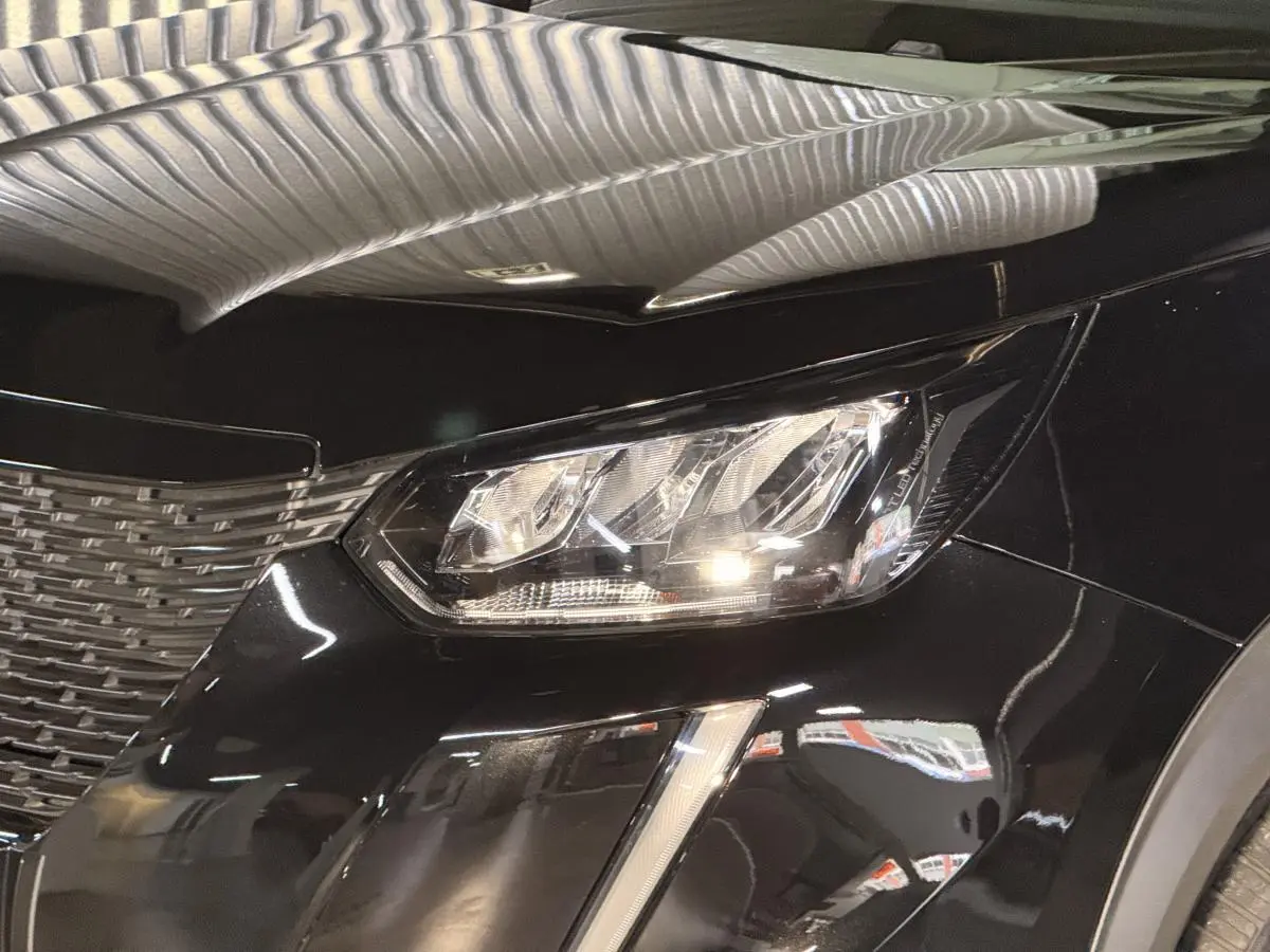 Peugeot e-2008 50 kWh Active Pack 12