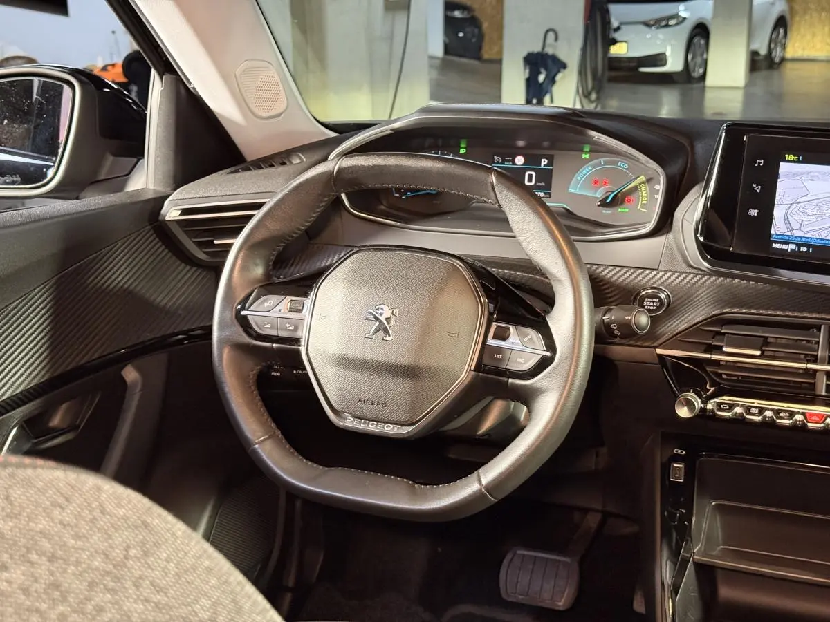 Peugeot e-2008 50 kWh Active Pack 15