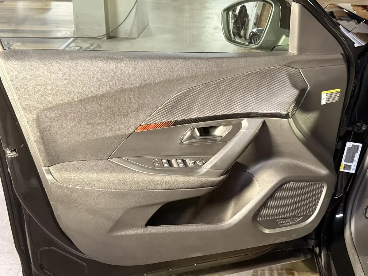 Peugeot e-2008 50 kWh Active Pack 40