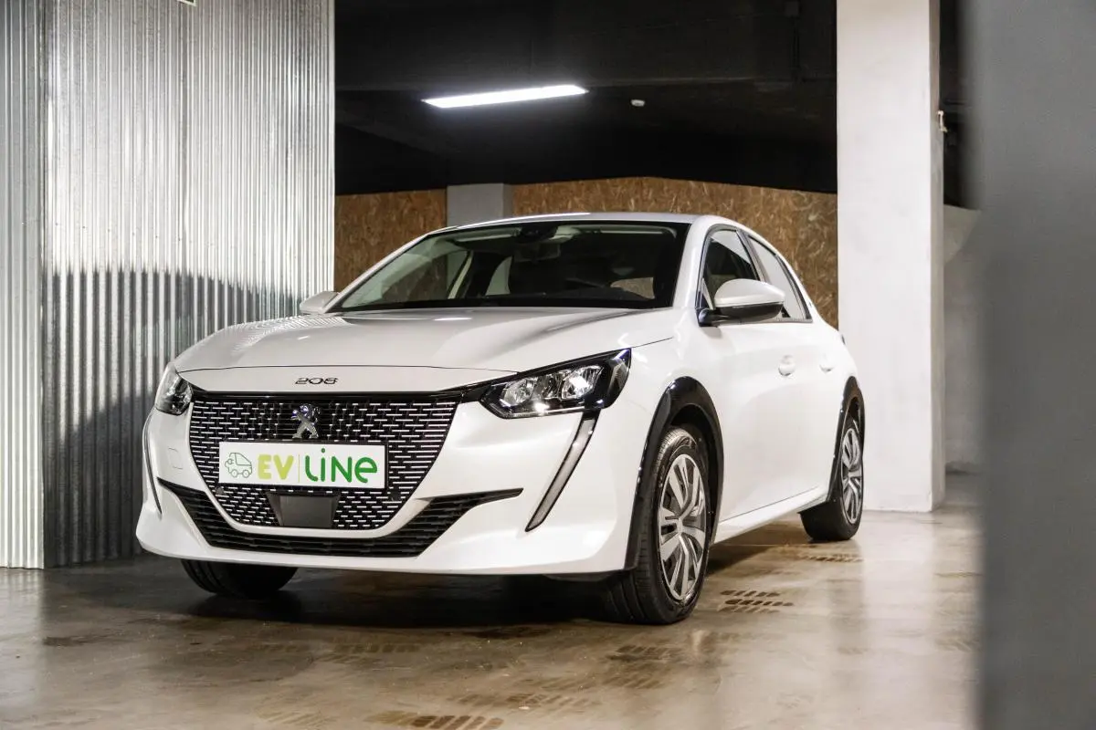 Peugeot e-208 50 kWh Active Active Business 3