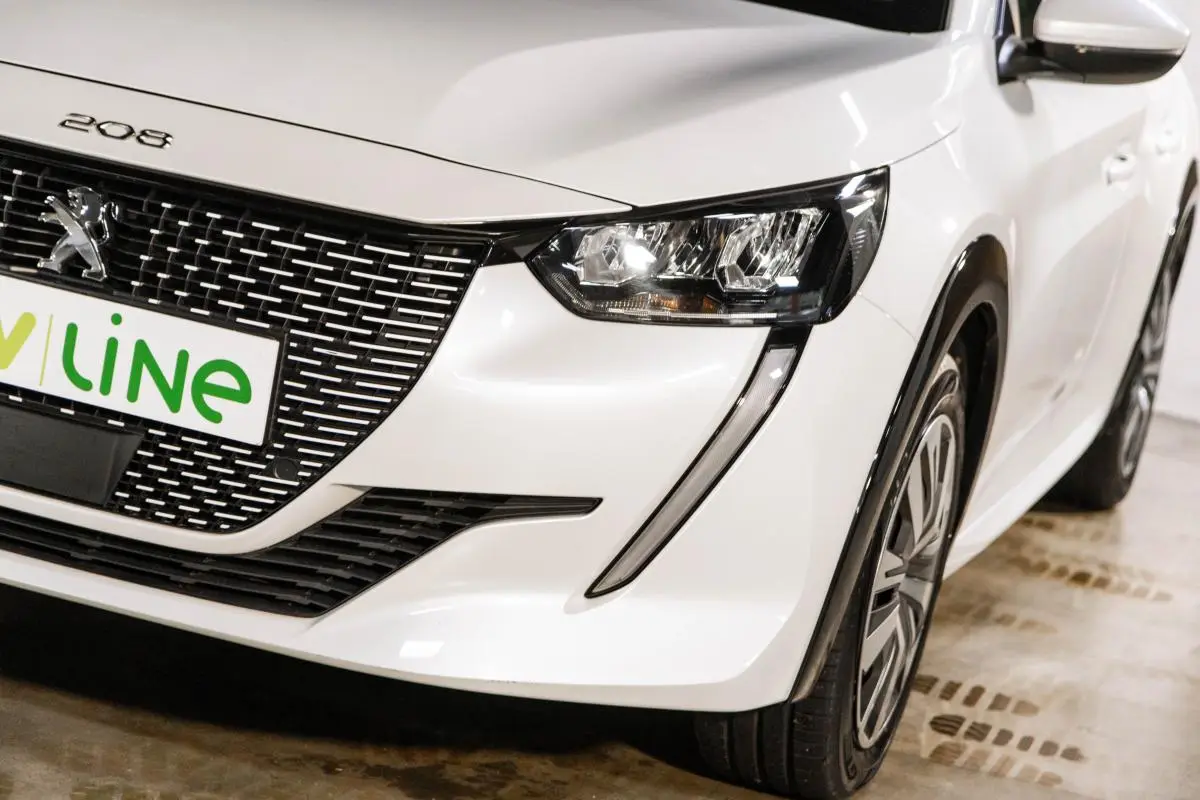 Peugeot e-208 50 kWh Active Active Business 12
