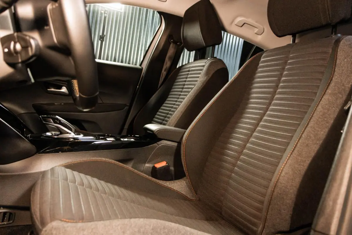 Peugeot e-208 50 kWh Active Active Business 35