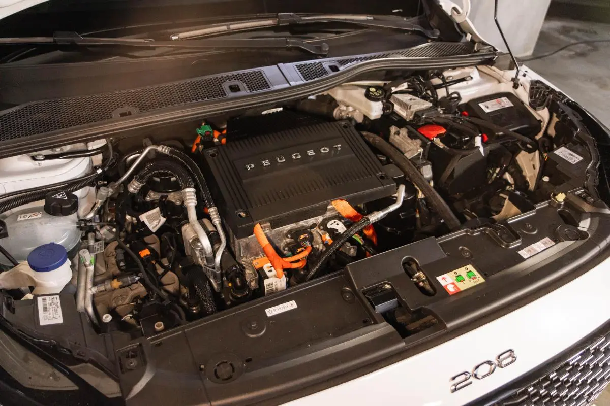 Peugeot e-208 50 kWh Active Active Business 42
