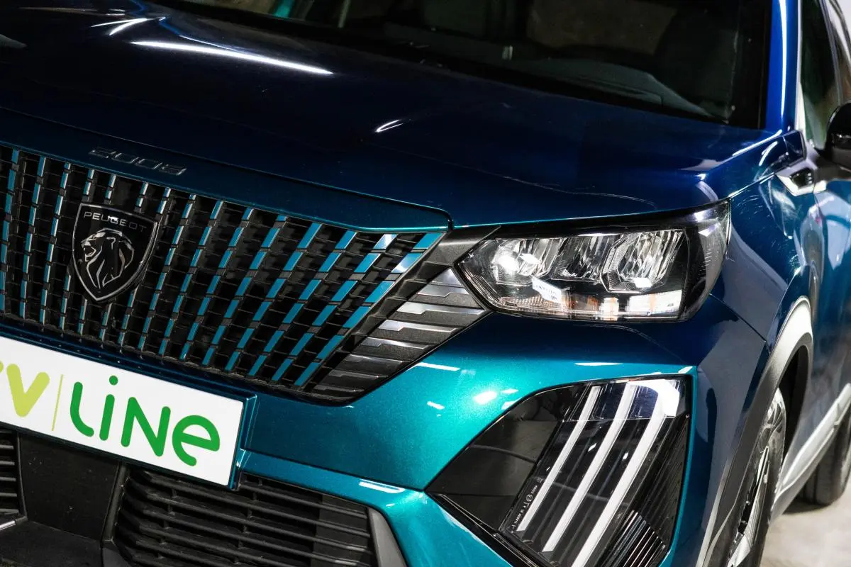 Peugeot e-2008 54 kWh Allure 12