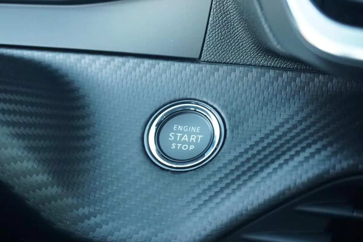 Peugeot e-2008 54 kWh Allure 42