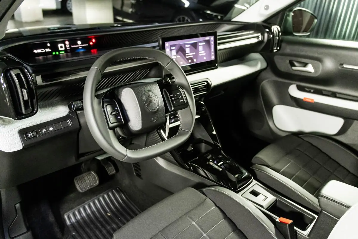 Citroen e-C3 44 kWh Autonomia Conforto Max 15