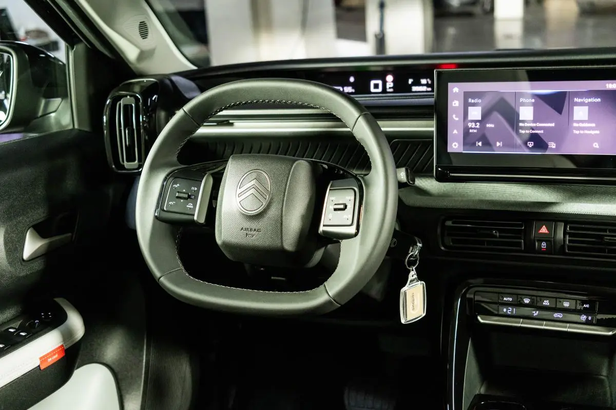 Citroen e-C3 44 kWh Autonomia Conforto Max 17