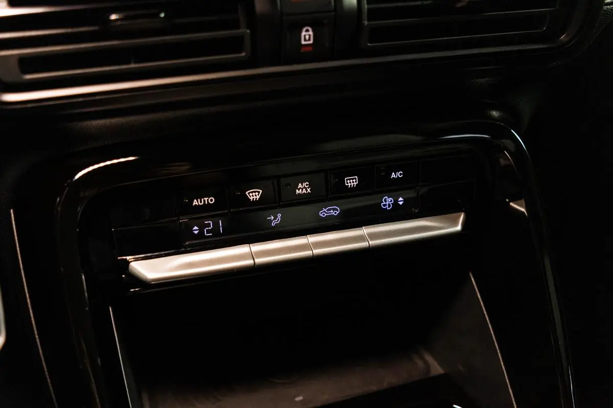 Citroen e-C3 44 kWh Autonomia Conforto Max 29