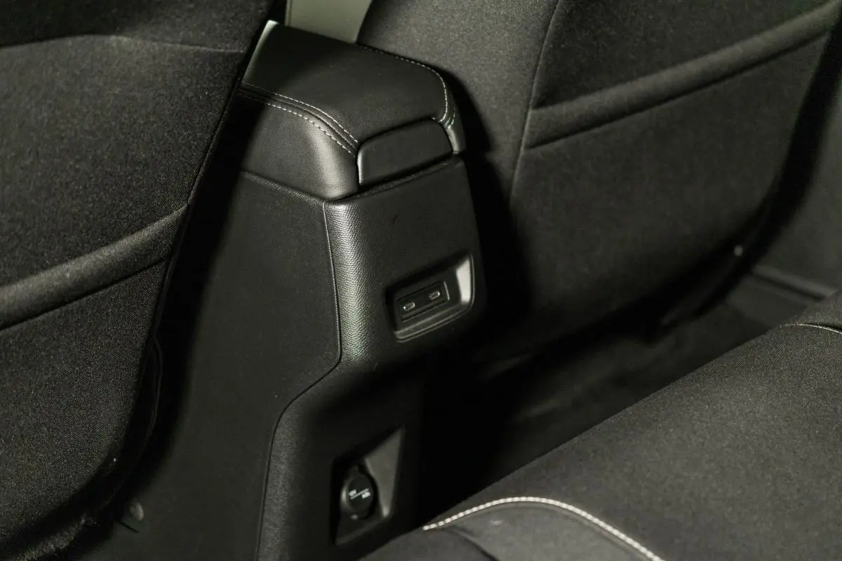 Citroen e-C3 44 kWh Autonomia Conforto Max 37