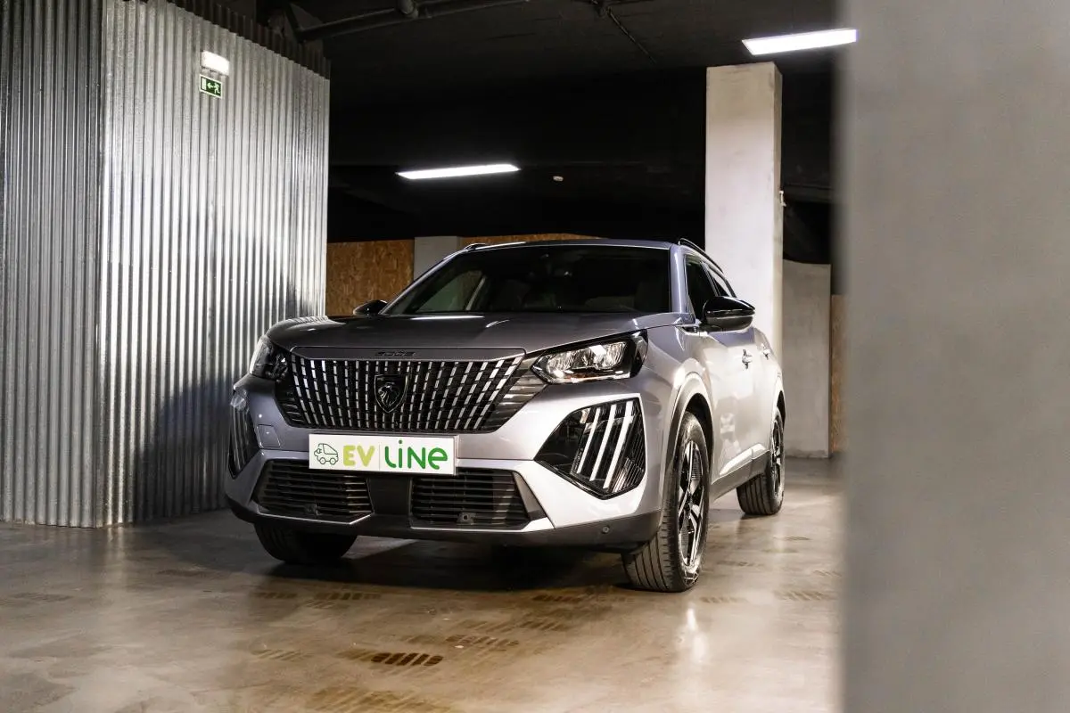 Peugeot e-2008 54 kWh Allure 3