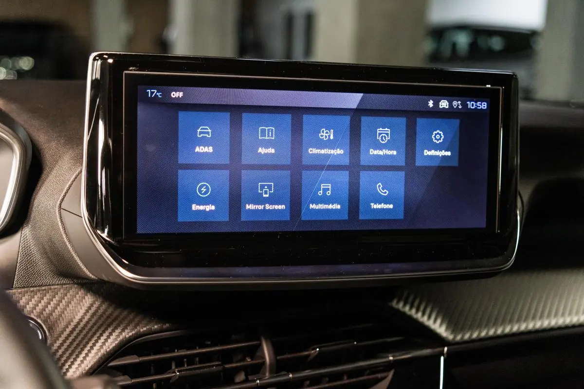 Peugeot e-2008 54 kWh Allure 29