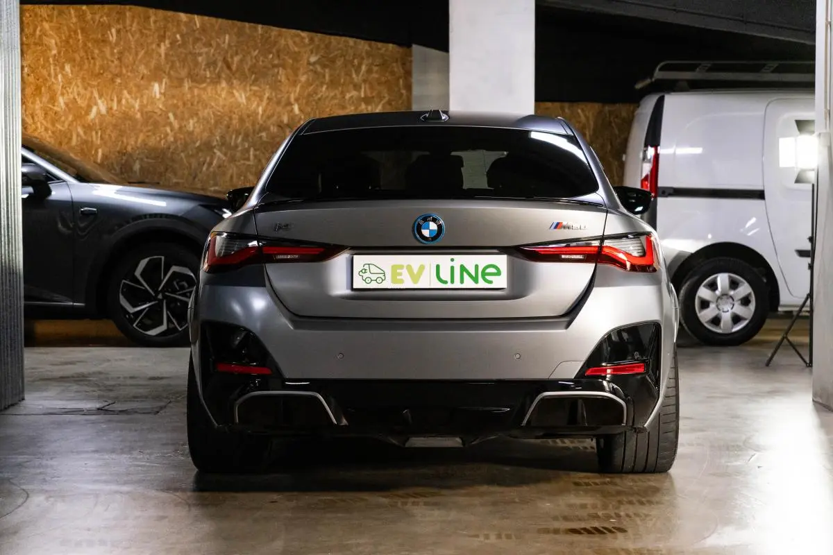 BMW i4 M50 Pack Desportivo M Pro 6