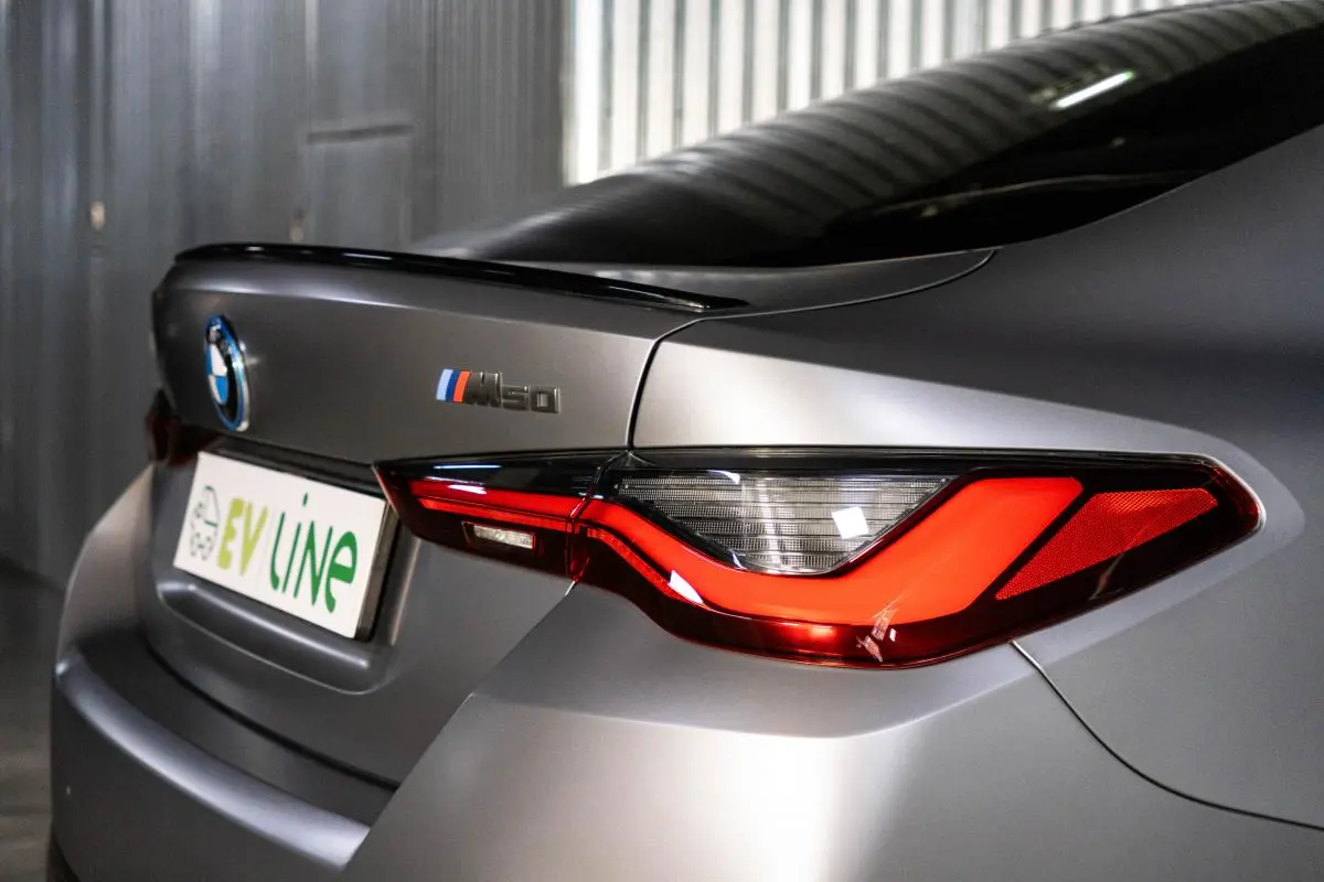 BMW i4 M50 Pack Desportivo M Pro 17