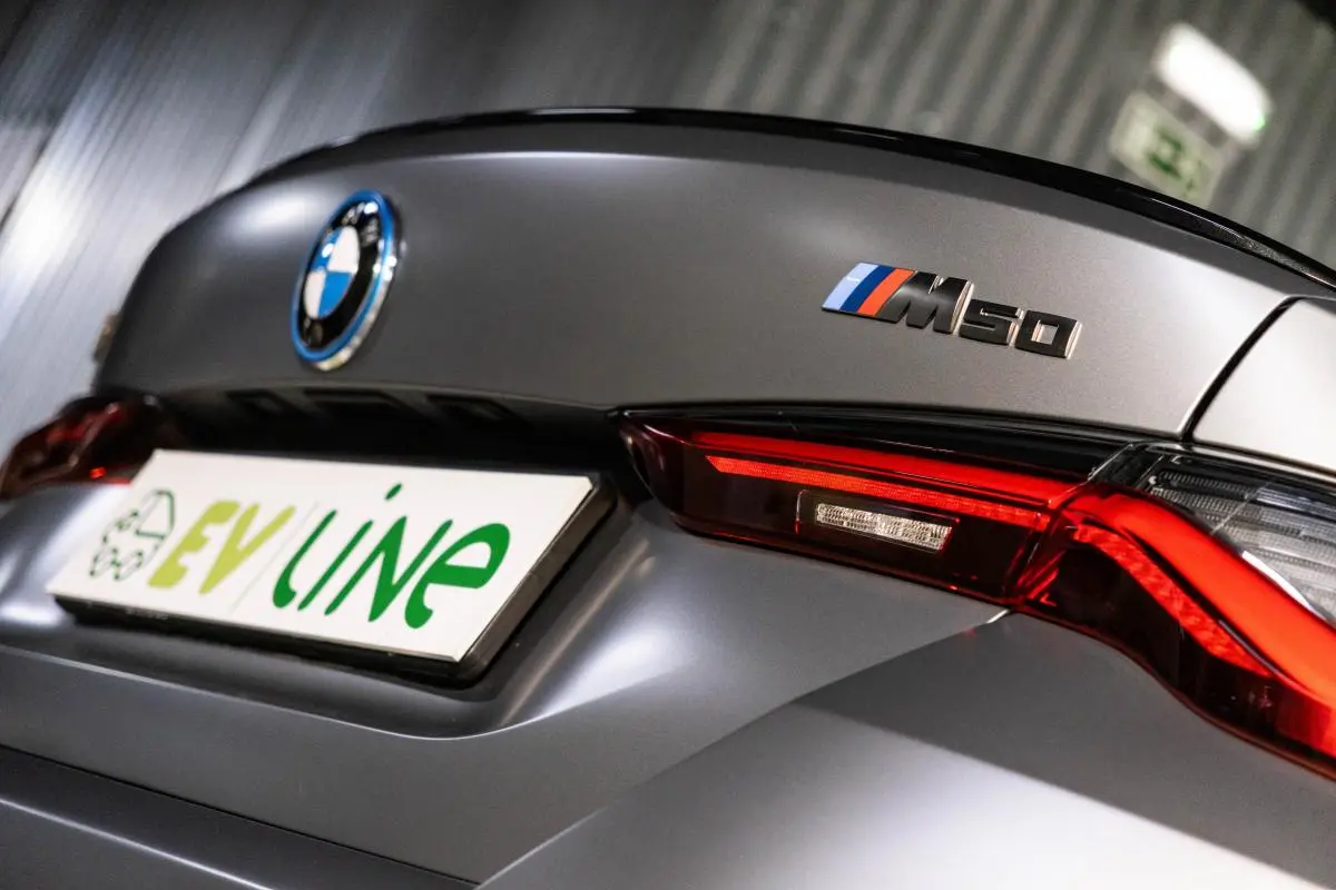 BMW i4 M50 Pack Desportivo M Pro 18