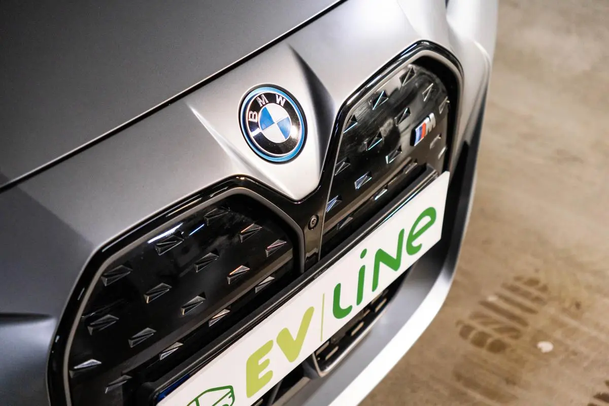 BMW i4 M50 Pack Desportivo M Pro 19
