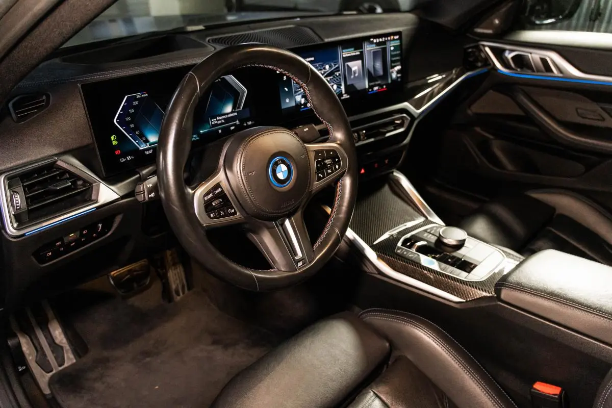 BMW i4 M50 Pack Desportivo M Pro 21