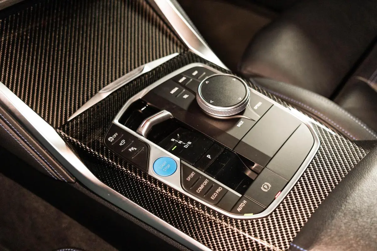 BMW i4 M50 Pack Desportivo M Pro 39