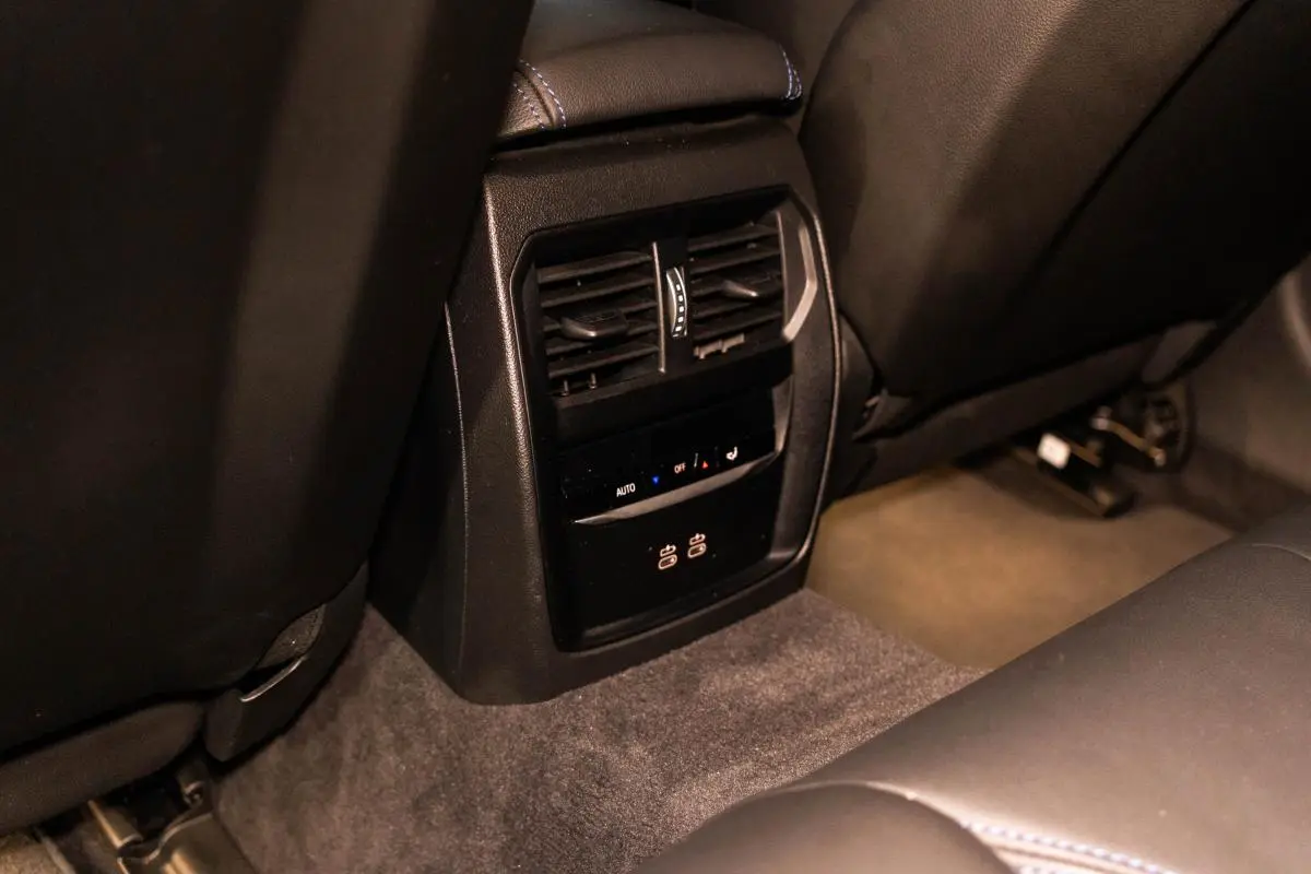 BMW i4 M50 Pack Desportivo M Pro 47