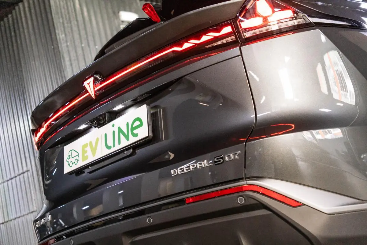 Changan Deepal S07 80 kWh 17