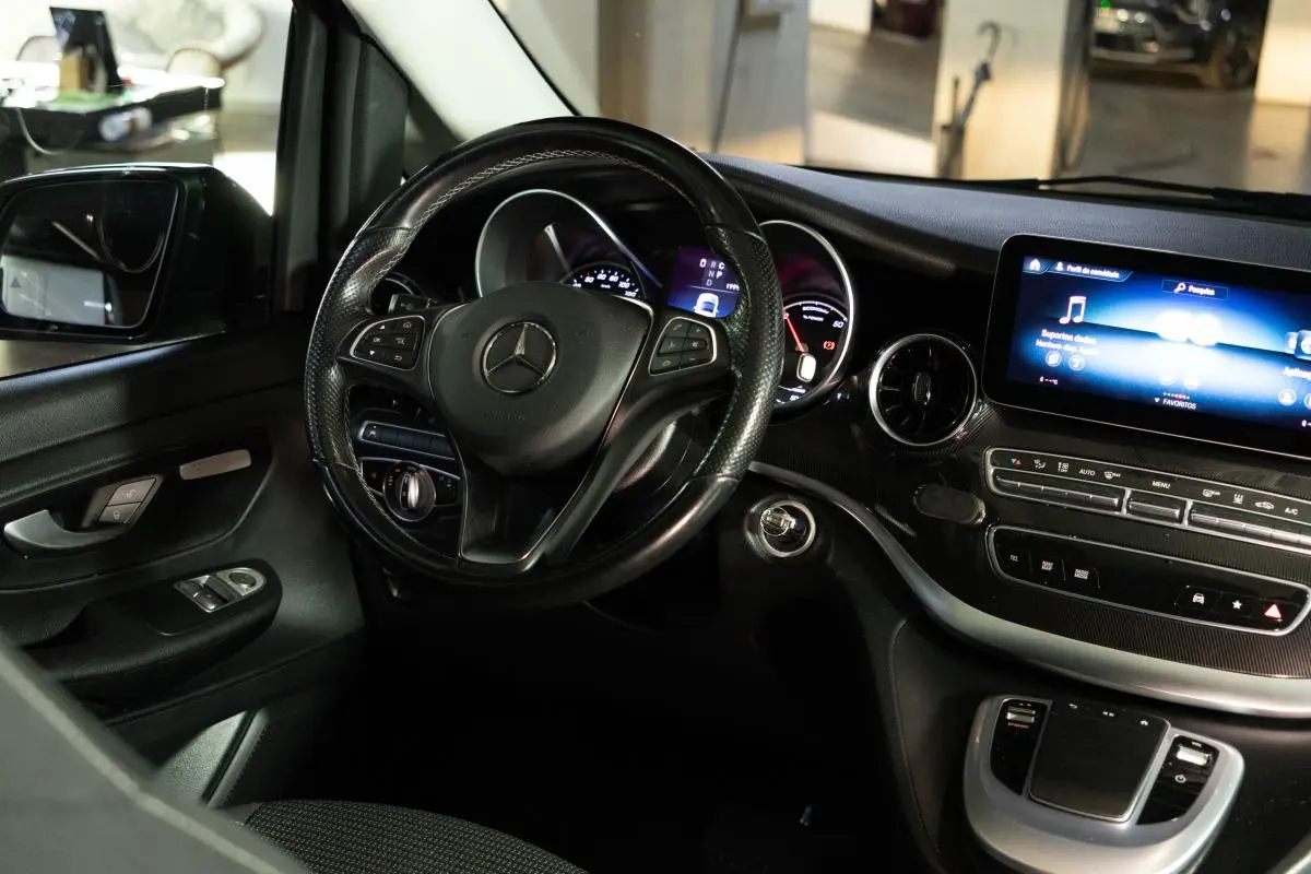 Mercedes-Benz EQV 18