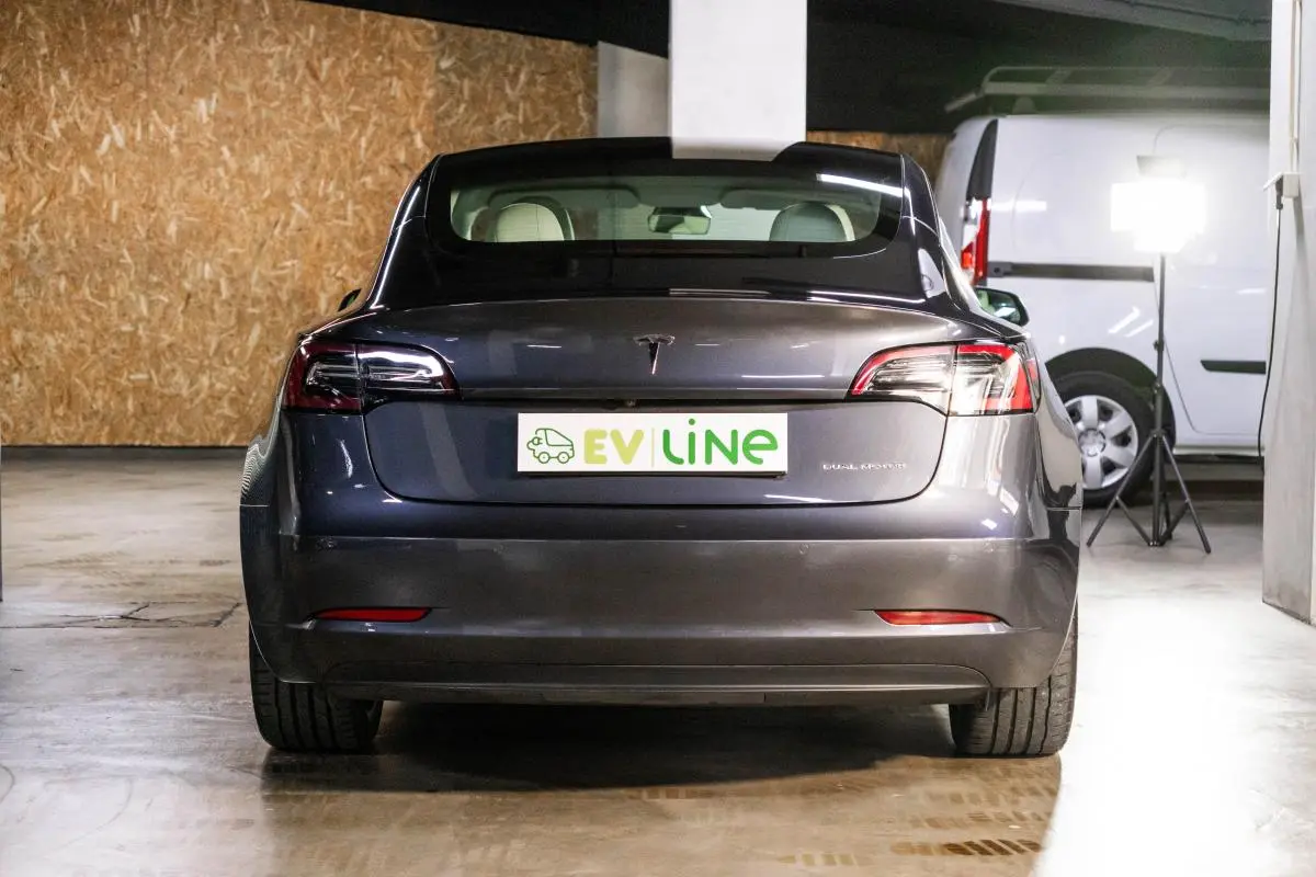 Tesla Model 3 Long Range AWD Dual Motor 6