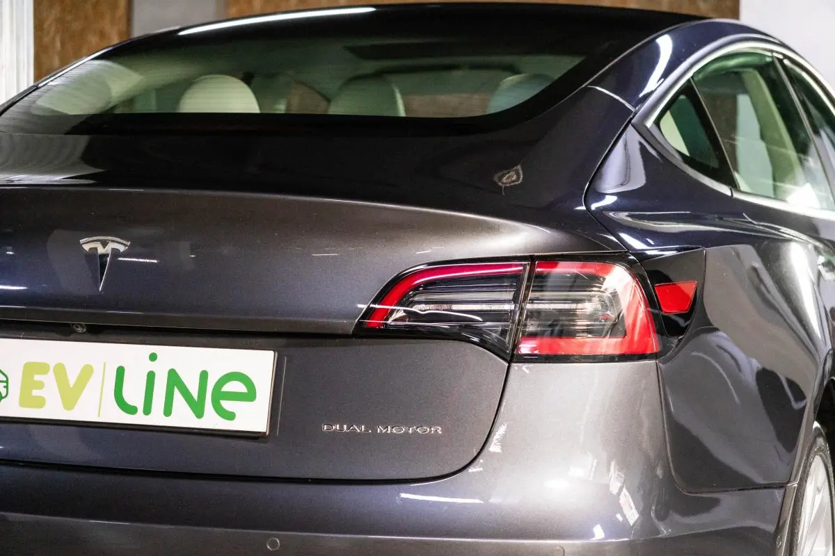 Tesla Model 3 Long Range AWD Dual Motor 14