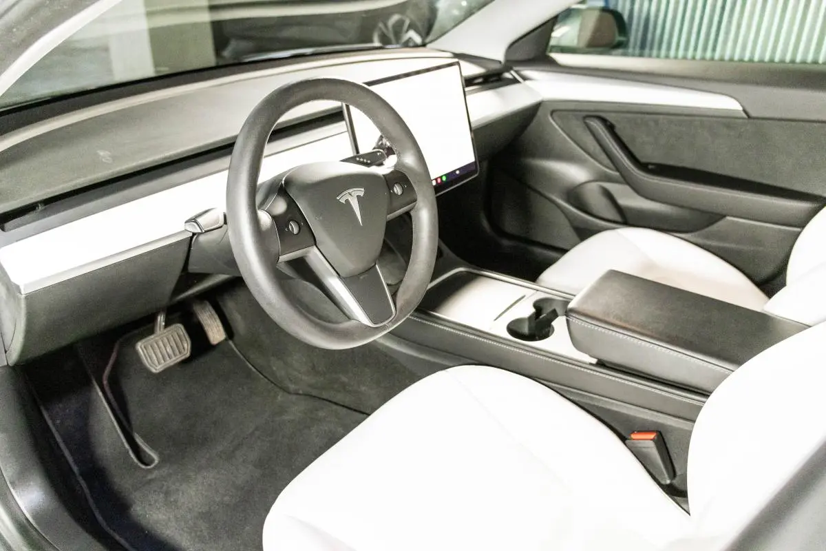 Tesla Model 3 Long Range AWD Dual Motor 16