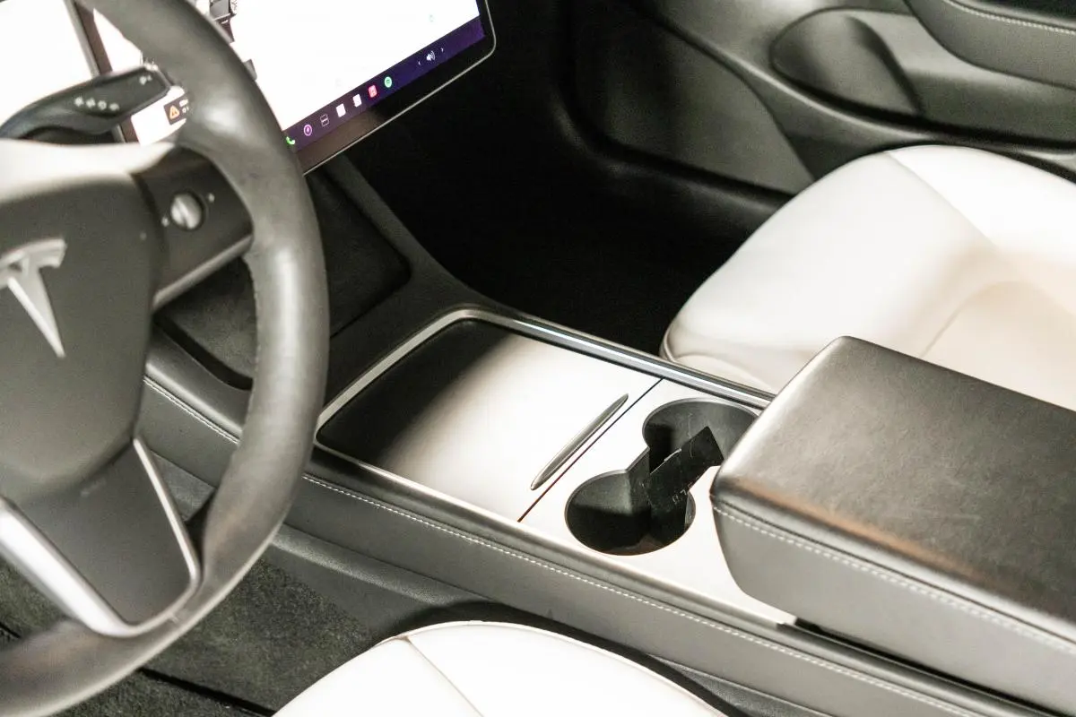 Tesla Model 3 Long Range AWD Dual Motor 24