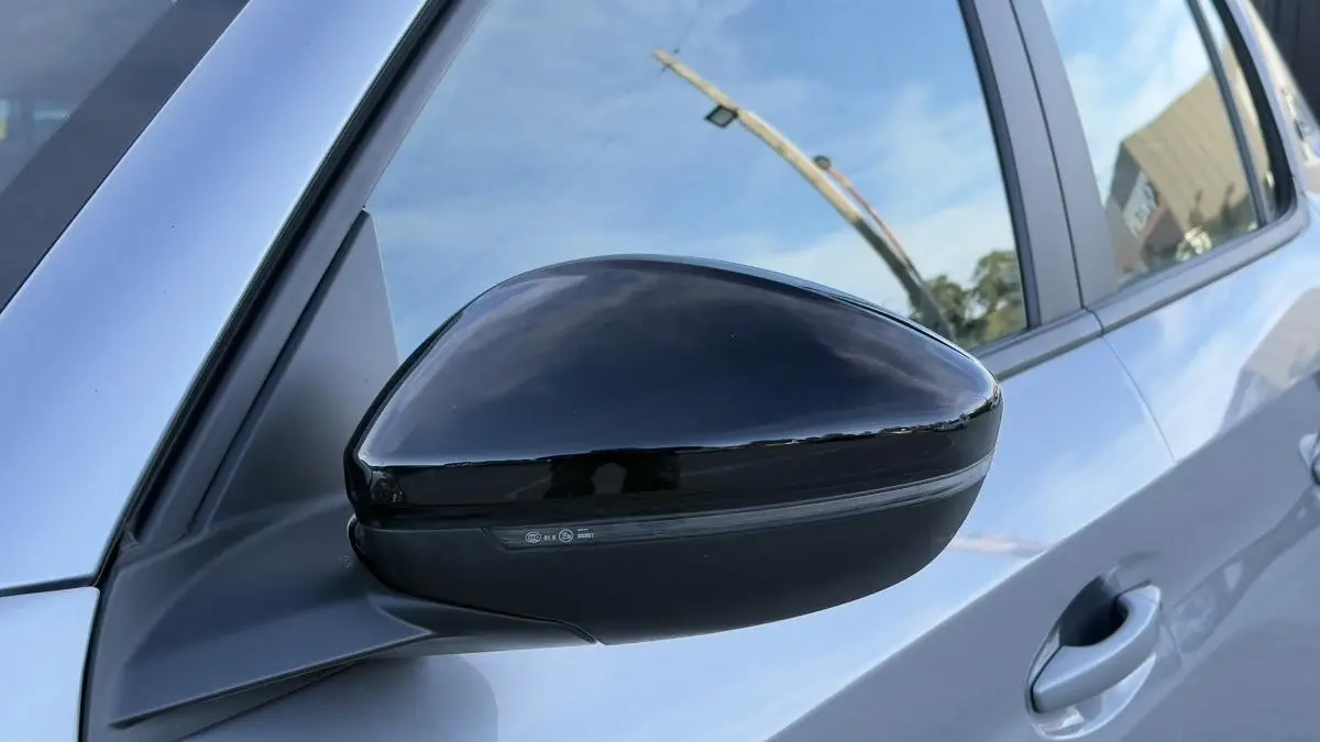 Peugeot e-208 Active Pack 9