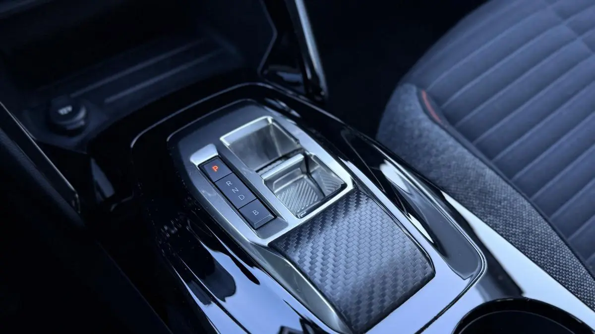 Peugeot e-208 Active Pack 23