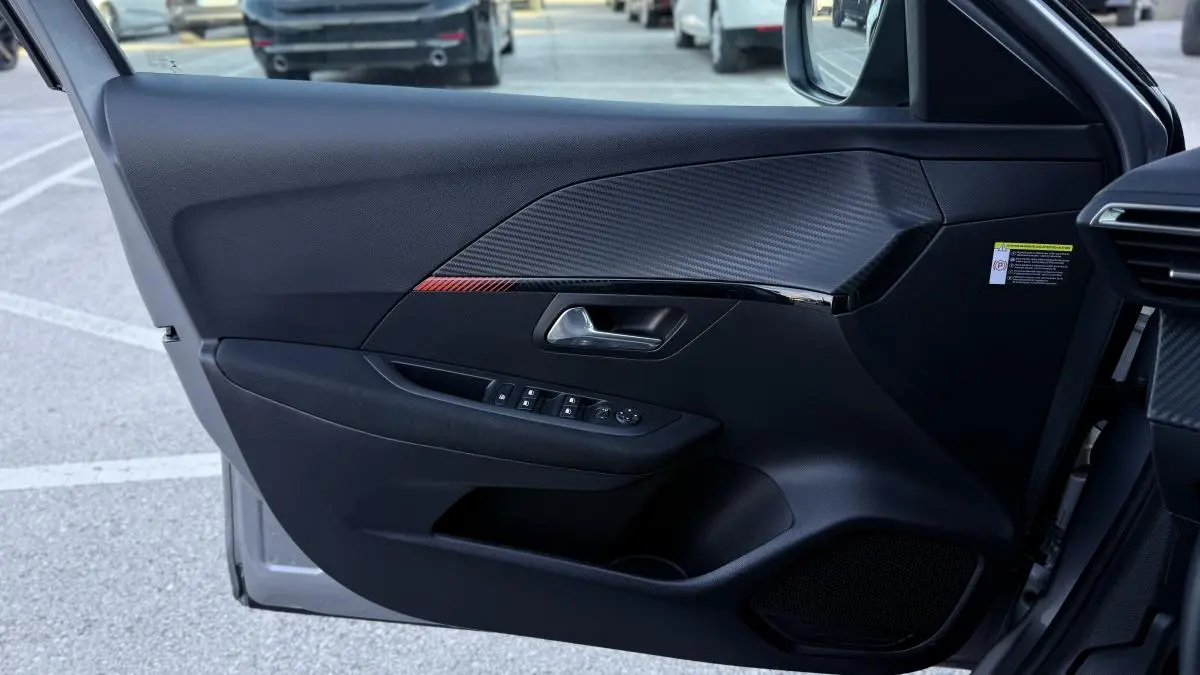 Peugeot e-208 Active Pack 25