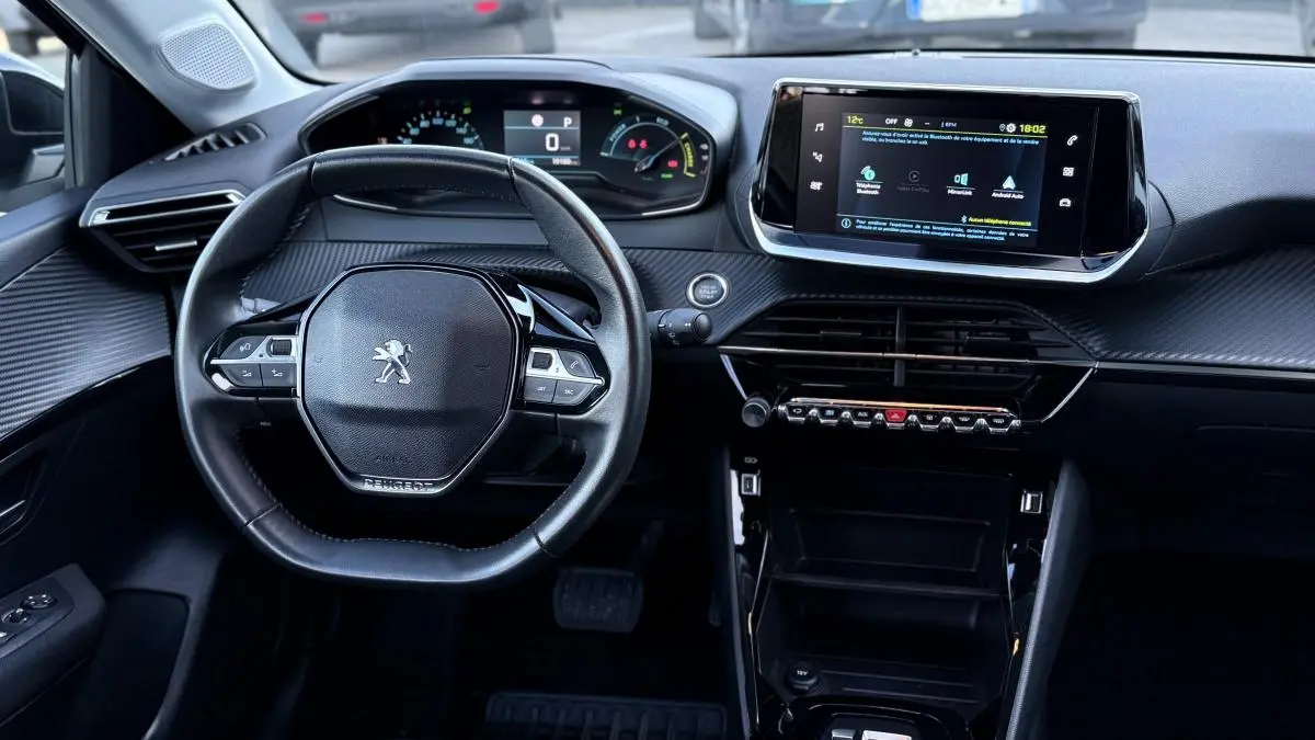 Peugeot e-208 Active Pack 30