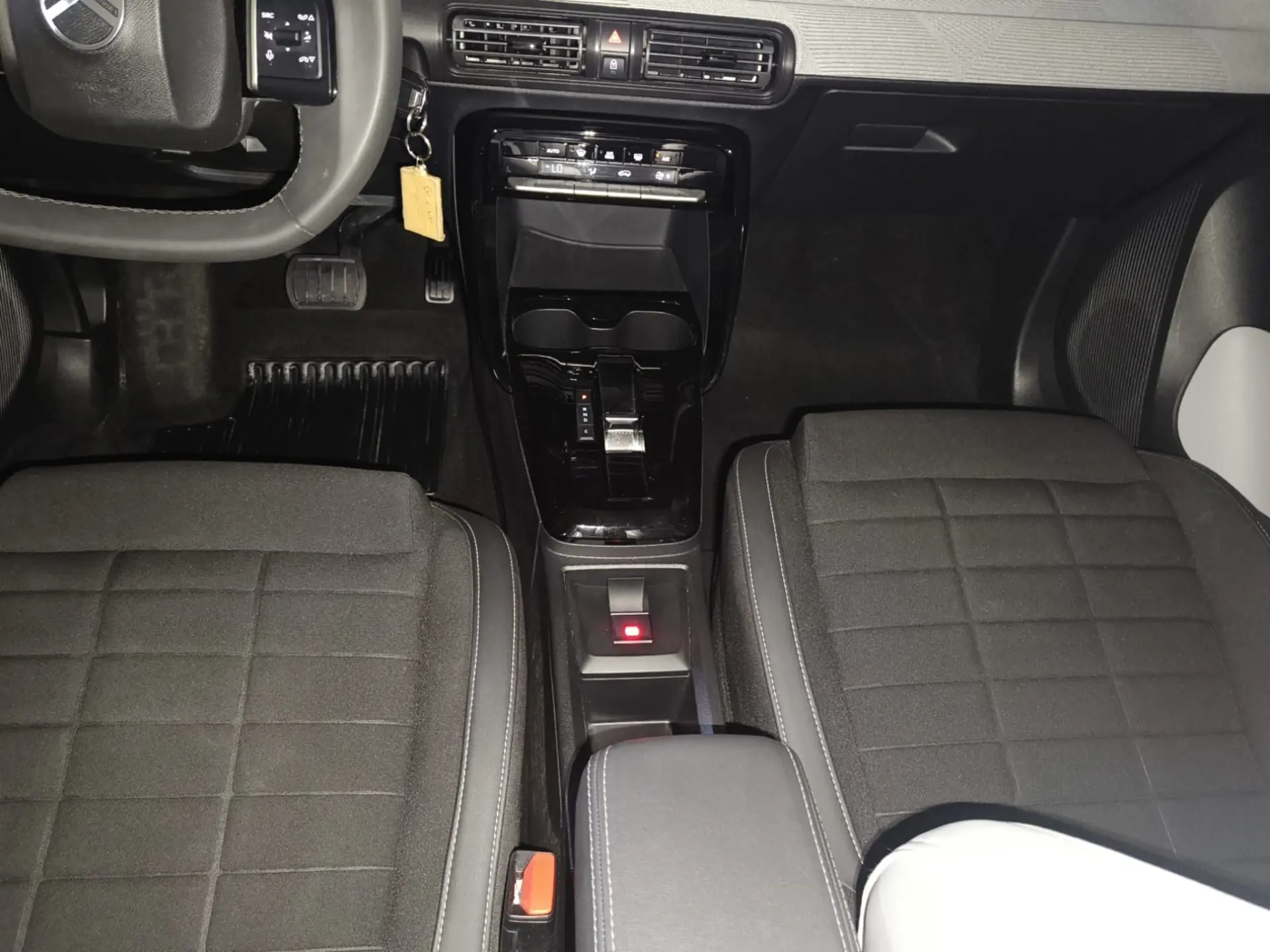 Citroen e-C3 44 kWh Autonomia Conforto Max 19