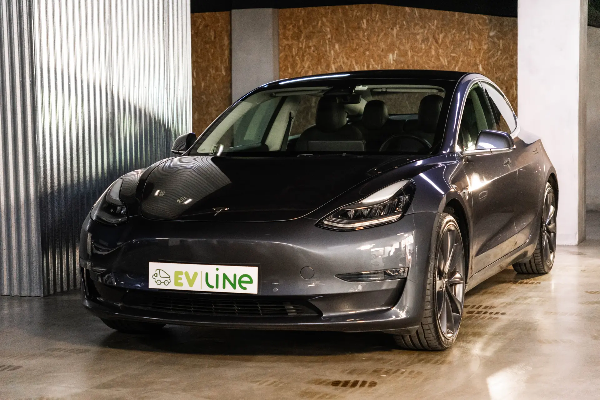 Tesla Model 3 Performance Dual Motor AWD 3