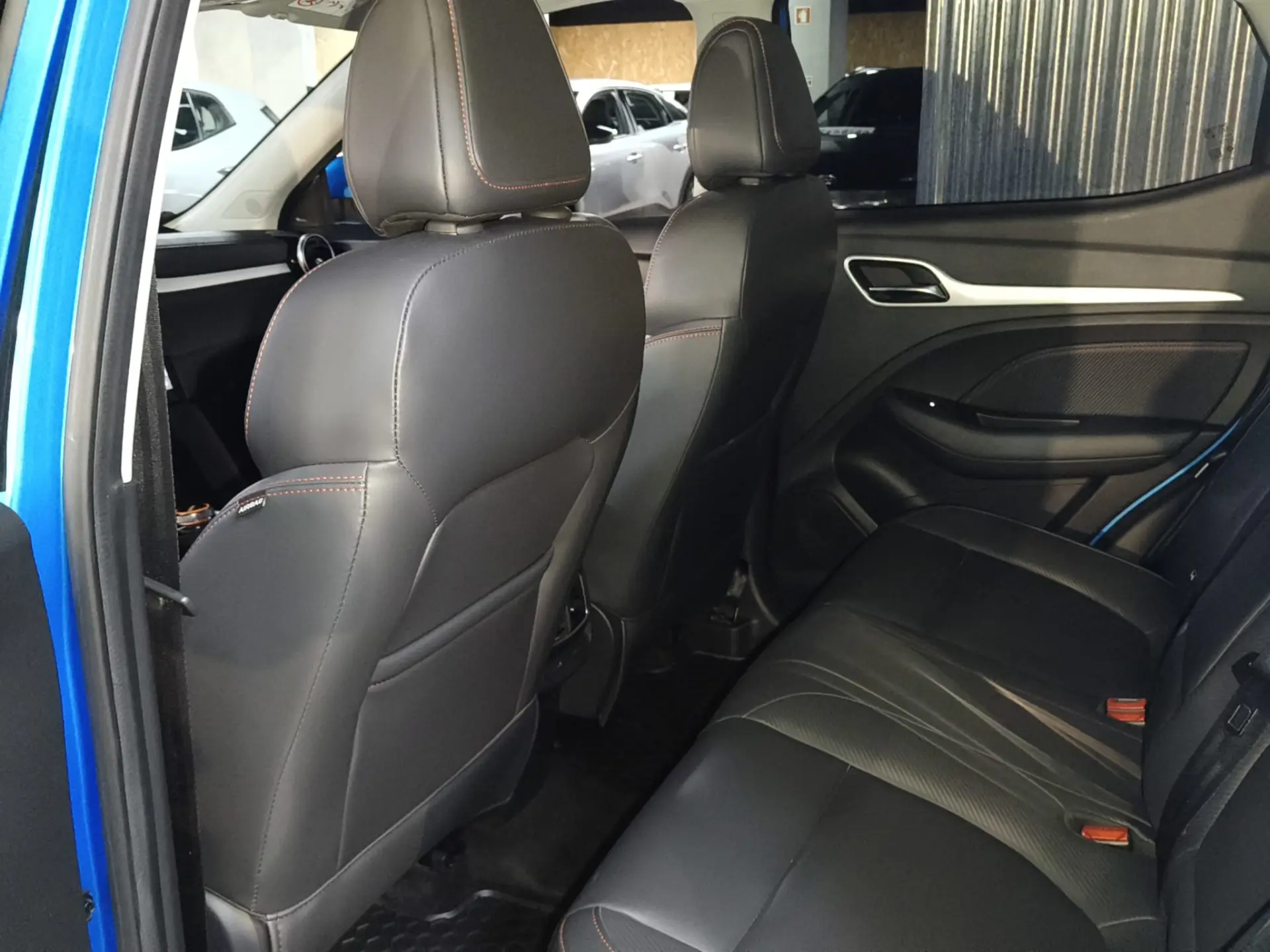 MG ZS EV 72.6 kWh Luxury 29