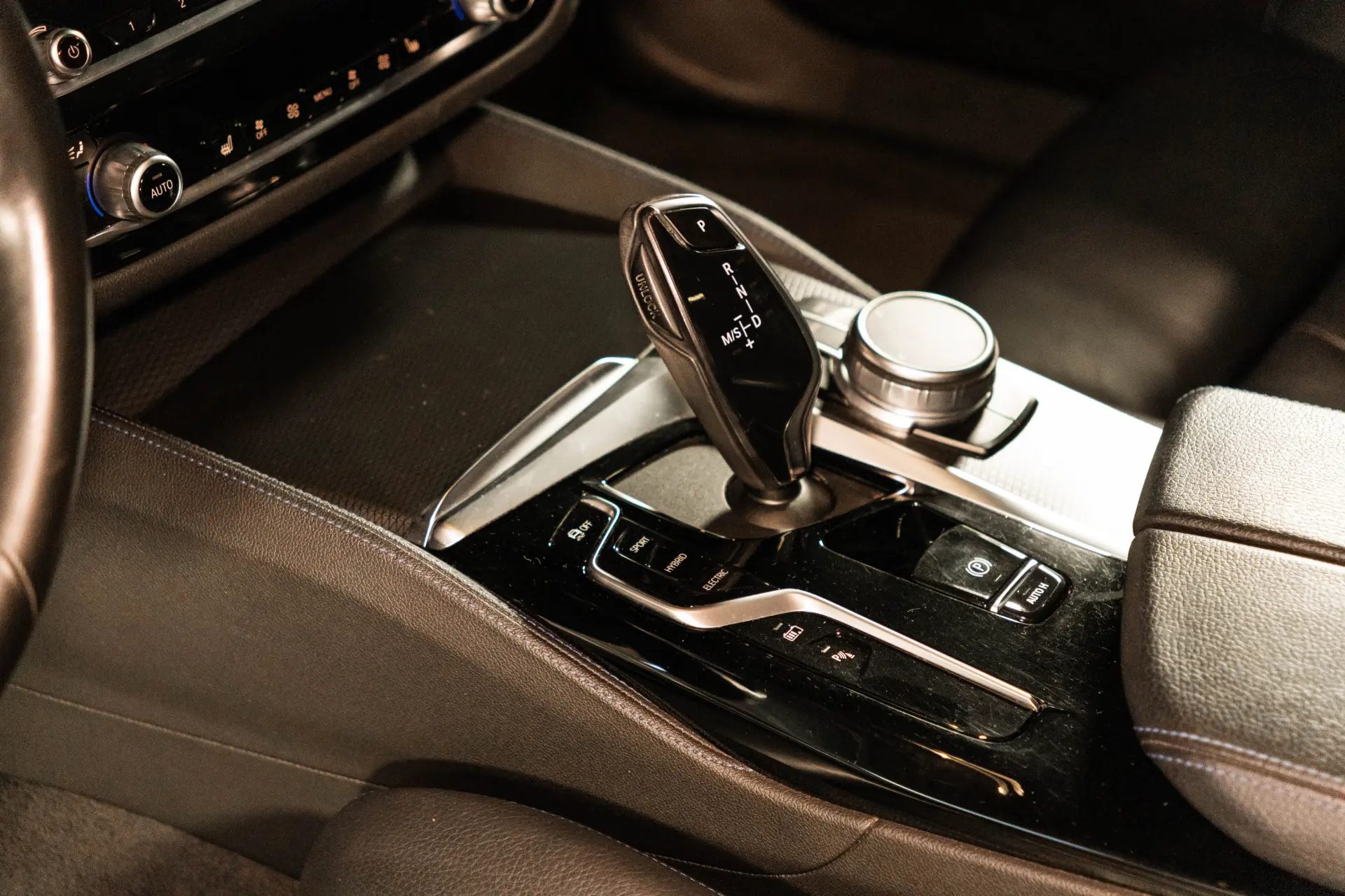BMW 530 e Pack Desportivo M 35