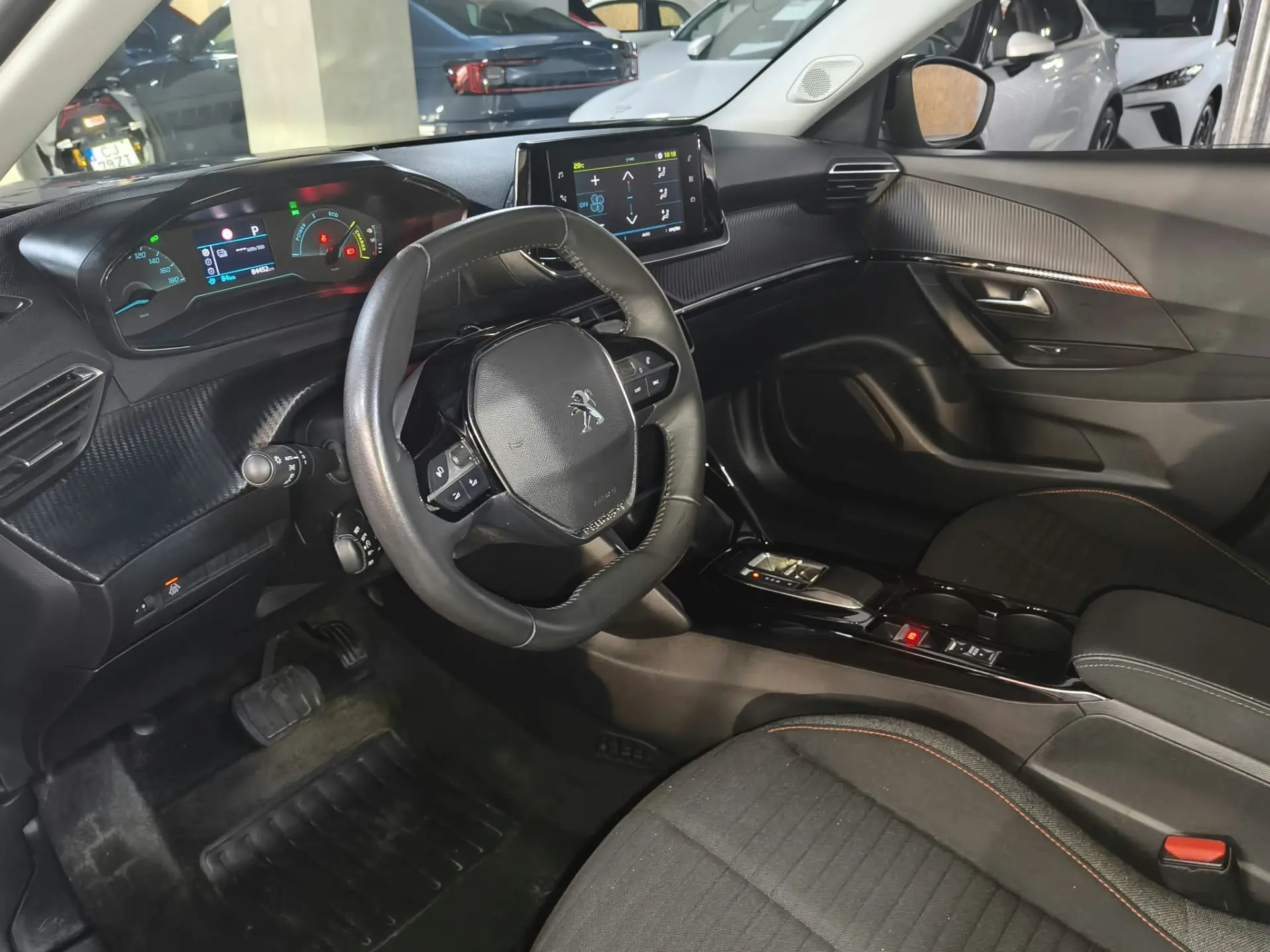Peugeot e-2008 50 kWh Active Pack 19