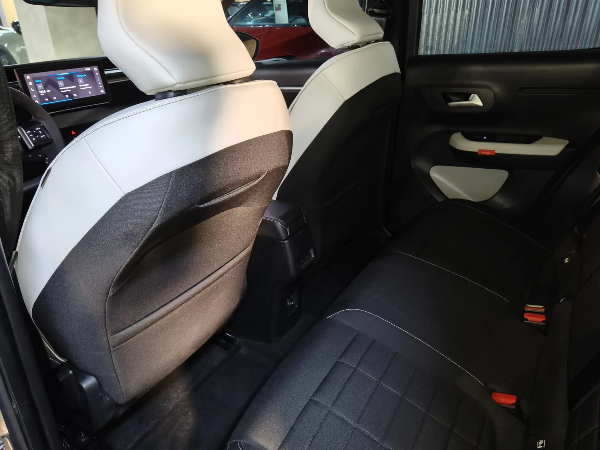 Citroen e-C3 44 kWh Autonomia Conforto Max 32