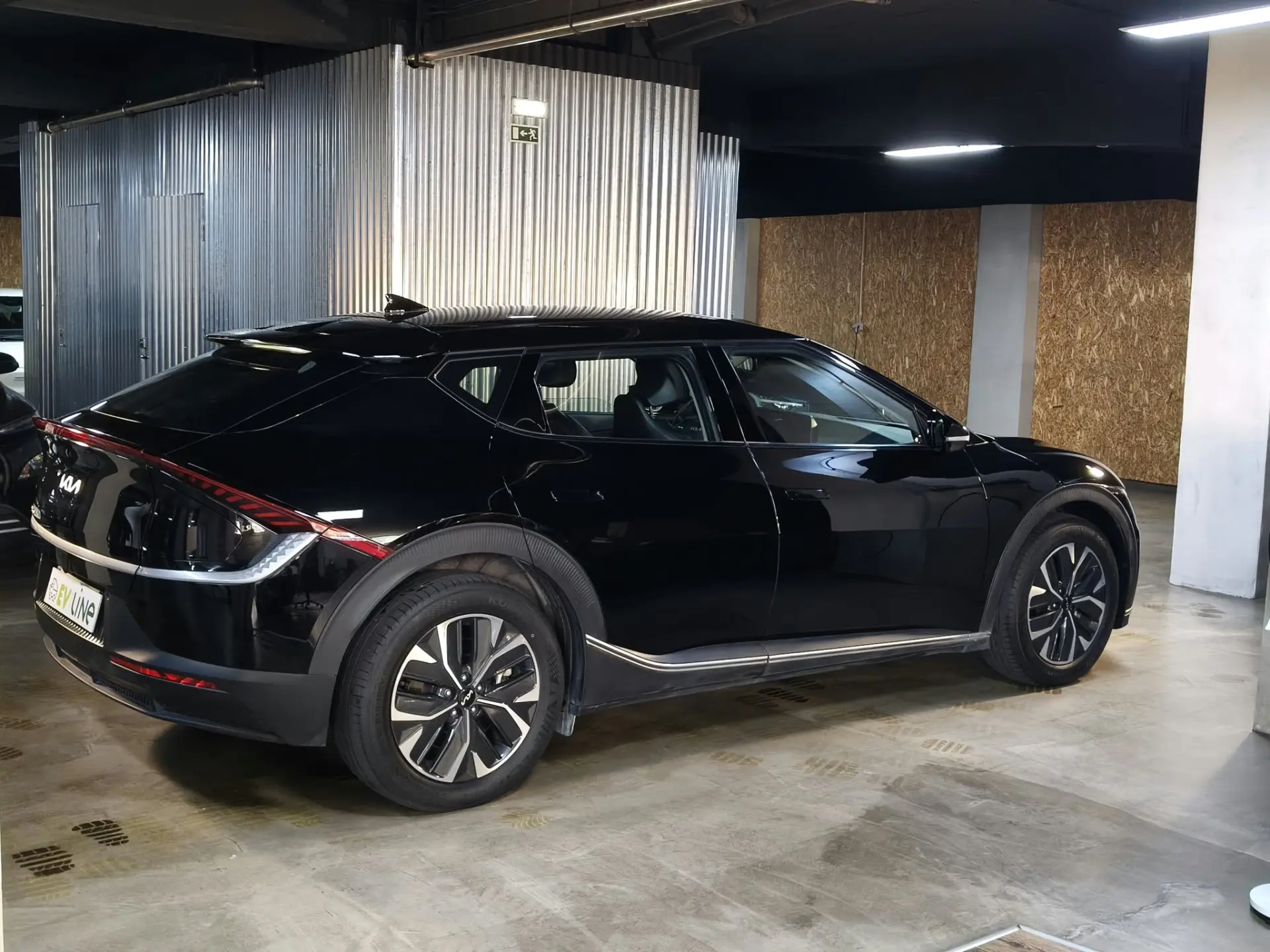 Kia EV6 77,4-kWh Business 10