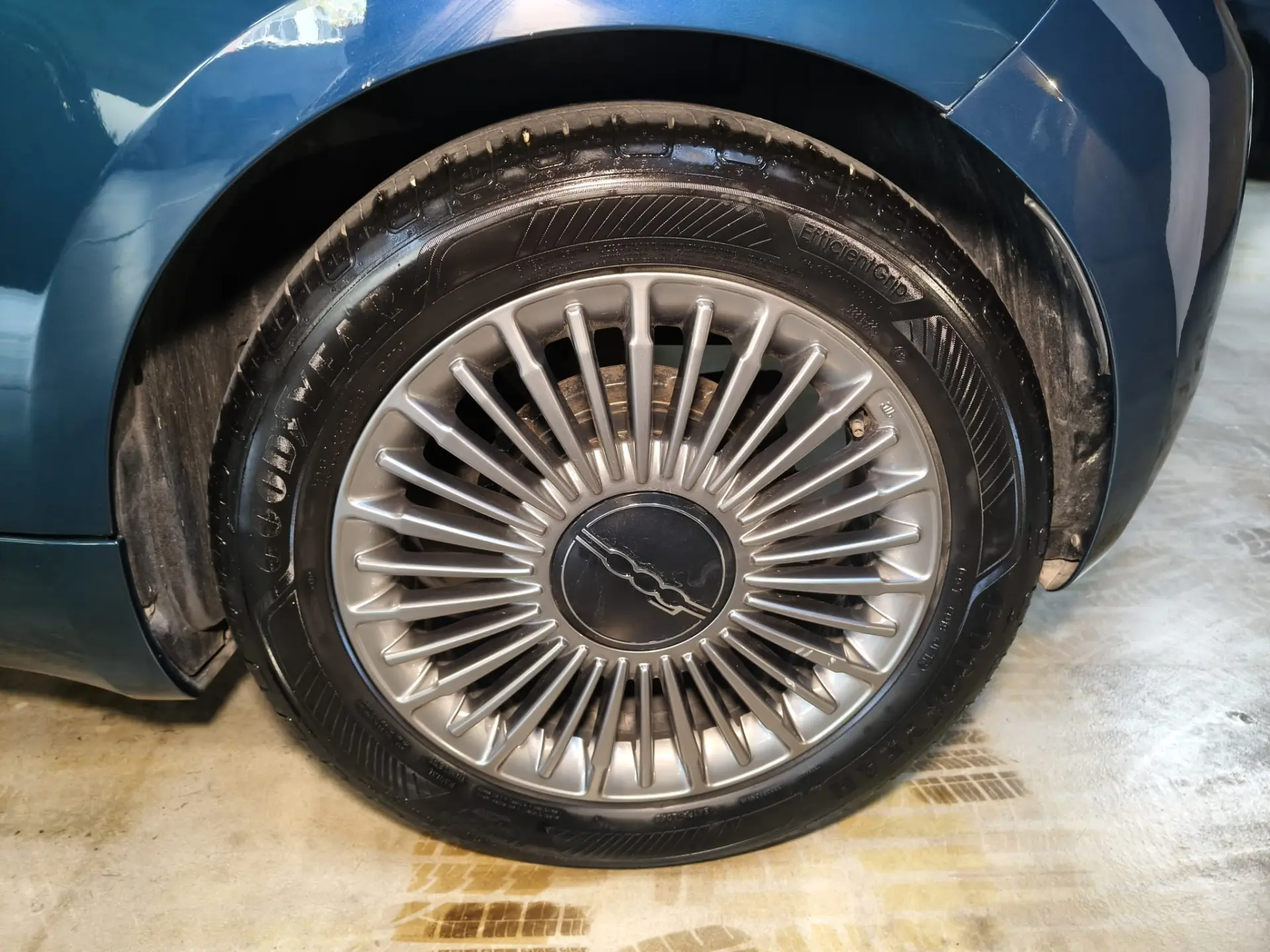Fiat 500e 42 kWh Icon 12